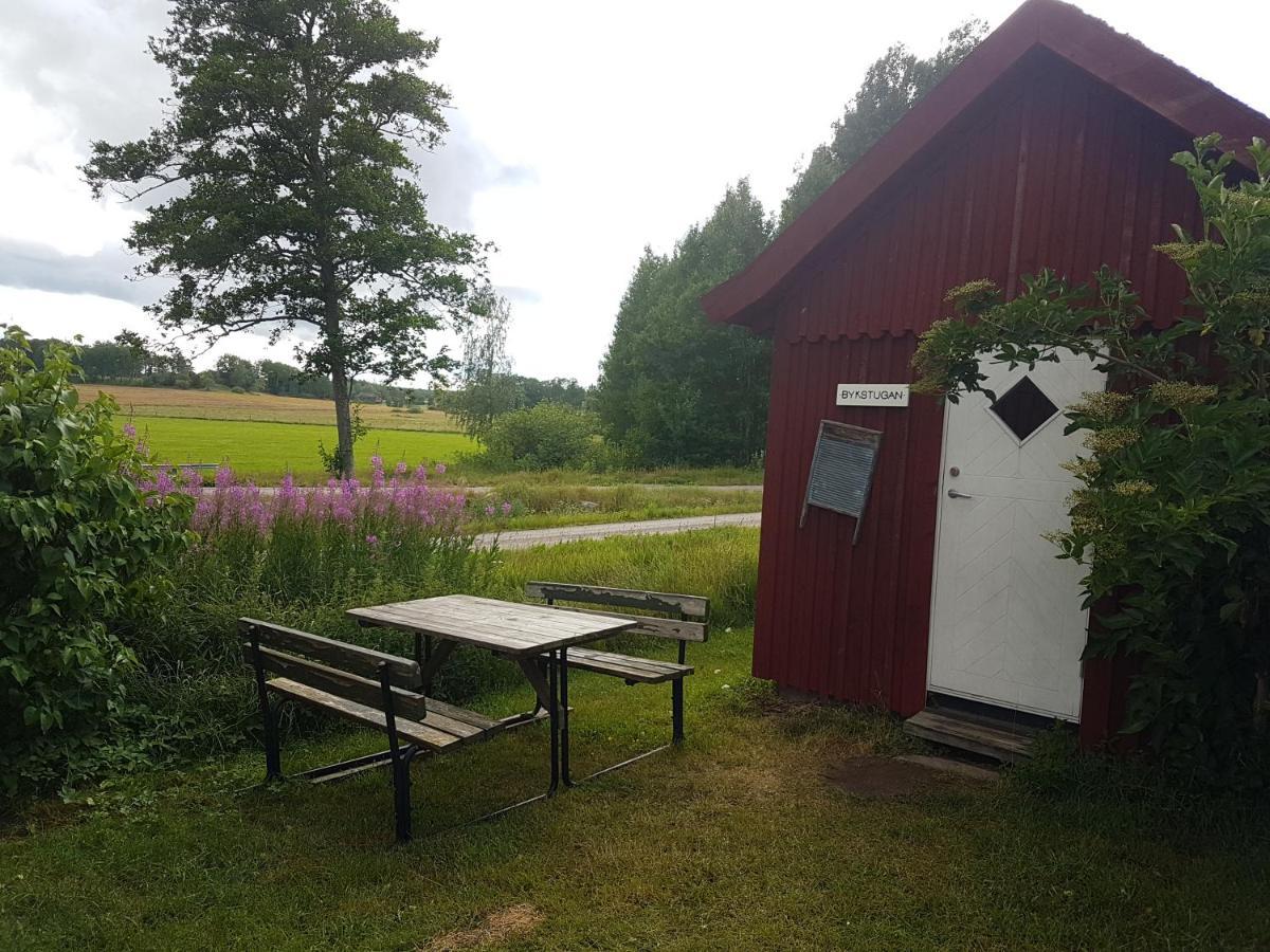 Bradtom Slusscafe & Stugor Norrköping Buitenkant foto